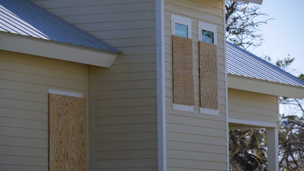 board up windows for hurricanes