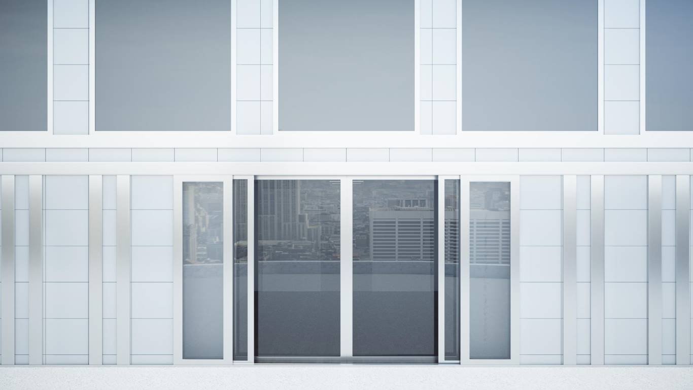 aluminum storefront advantages